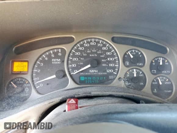 2002 GMC Sierra 1500 Denali z VIN 2GTFK69U221346006, wystawiony jako Copart lot #71726365 z przebiegiem 226 475 mil mil oraz Szkoda całkowita • Salvage title. Historia ofert i sprzedaży dostępna na DreamBid. Obrazek 9.