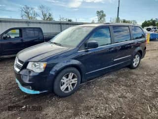 2011 Dodge Grand Caravan Crew with VIN 2D4RN5DG0BR686162, listed as a Copart auction lot 82111205 with 183,939 mi miles and Clean title. Bid and sale history available at DreamBid. Image 1.
