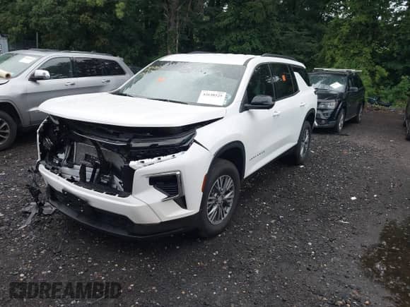 2025 Chevrolet Traverse AWD LT z VIN 1GNEVGRS7SJ180490, wystawiony jako IAAI lot #42638525 z przebiegiem 4 344 mil mil oraz . Historia ofert i sprzedaży dostępna na DreamBid. Obrazek 18.