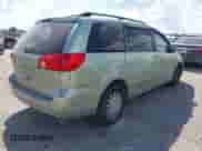 2008 Toyota Sienna LE z VIN 5TDZK23C48S127636, wystawiony jako IAAI lot #43404720 z przebiegiem 181 025 mil mil oraz . Historia ofert i sprzedaży dostępna na DreamBid. Obrazek 4.