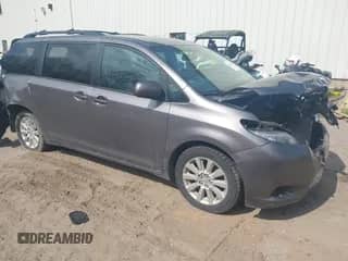 2016 Toyota Sienna LE with VIN 5TDJK3DC1GS133412, listed as a IAAI auction lot 42237698 with 146,495 mi miles and . Bid and sale history available at DreamBid. Image 1.