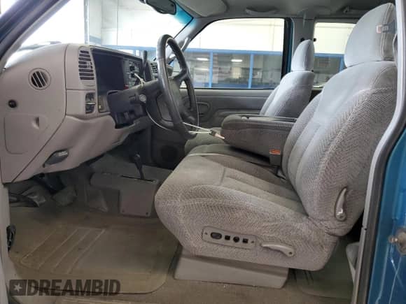 1997 GMC Sierra 1500 с VIN 2GTEK19R1V1555882, выставлен на аукционе Copart как лот 80388325 с пробегом 140 233 миль миль и Списание • Salvage title. История ставок и продаж доступна на DreamBid. Изображение 7.