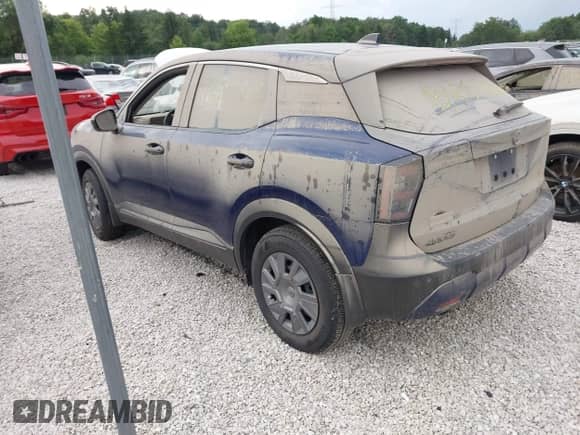 2025 Nissan Kicks S with VIN 3N8AP6BB0SL358663, listed as a IAAI auction lot 43005453 with Not provided miles and . Bid and sale history available at DreamBid. Image 3.