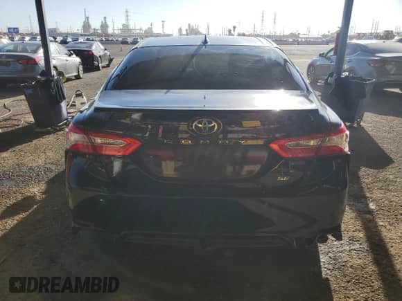 2020 Toyota Camry SE с VIN 4T1G11AK1LU507967, выставлен на аукционе Copart как лот 70013565 с пробегом 70 733 миль миль и Списание • Salvage title. История ставок и продаж доступна на DreamBid. Изображение 6.