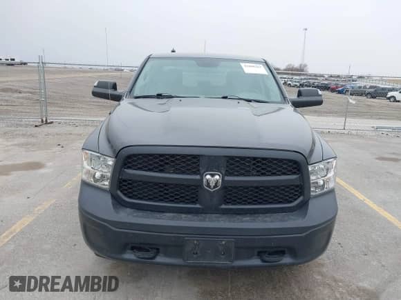 2016 Ram 1500 ST z VIN 1C6RR7FT0GS126890, wystawiony jako IAAI lot #41808263 z przebiegiem 120 772 mil mil oraz . Historia ofert i sprzedaży dostępna na DreamBid. Obrazek 6.
