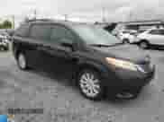 2014 Toyota Sienna Limited с VIN 5TDDK3DC8ES092545, выставлен на аукционе Copart как лот 71928865 с пробегом 663 936 миль миль и Чистый • Clean title. История ставок и продаж доступна на DreamBid. Изображение 4.