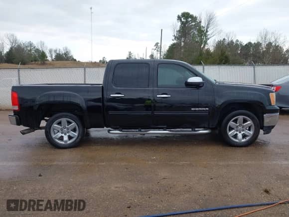 2012 GMC Sierra 1500 SLT z VIN 3GTP1WE00CG252712, wystawiony jako IAAI lot #41520721 z przebiegiem 217 013 mil mil oraz . Historia ofert i sprzedaży dostępna na DreamBid. Obrazek 13.
