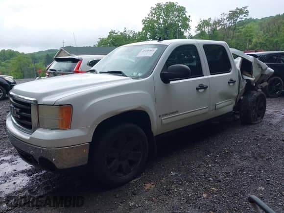 2008 GMC Sierra 1500 SLE1 with VIN 2GTEK13M981213436, listed as a IAAI auction lot 42445462 with 185,338 mi miles and . Bid and sale history available at DreamBid. Image 2.