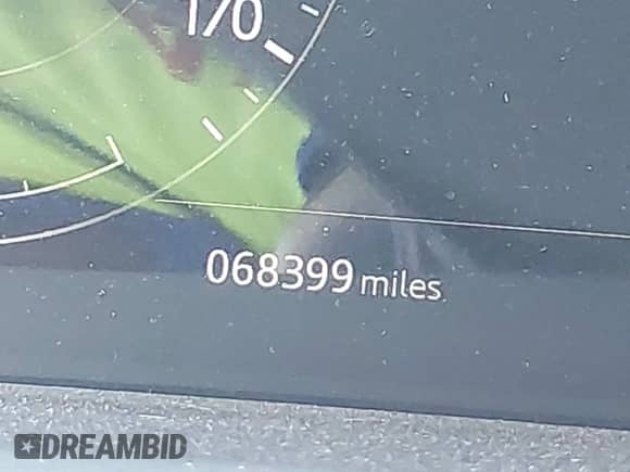 2018 Land Rover Range Rover Sport with VIN SALWR2RE2JA804931, listed as a IAAI auction lot 42257422 with 68,399 mi miles and . Bid and sale history available at DreamBid. Image 15.