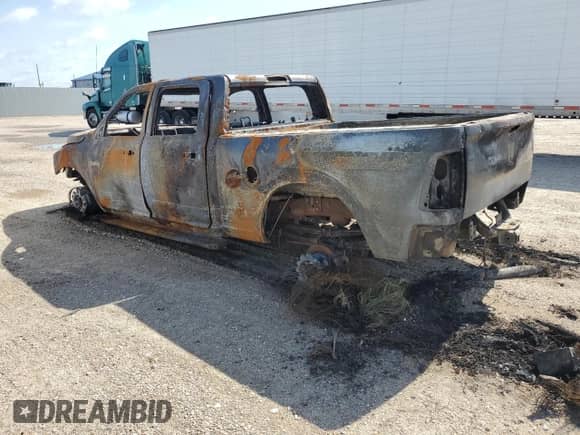 2010 Dodge 2500 SLT with VIN 3D7UT2CL4AG114855, listed as a Copart auction lot 59382825 with Not provided miles and Salvage title. Bid and sale history available at DreamBid. Image 2.