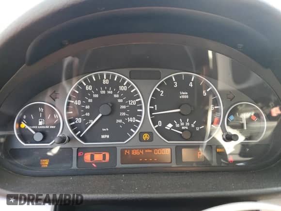 2005 BMW 3 Series 330xi with VIN WBAEW53405PN38032, listed as a Copart auction lot 89687445 with 141,864 mi miles and Clean title. Bid and sale history available at DreamBid. Image 9.