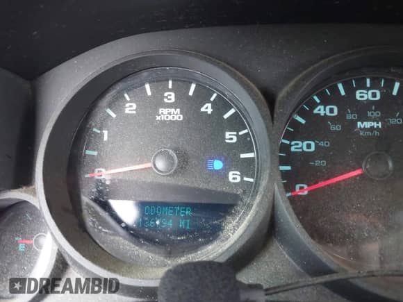 2013 Chevrolet Silverado 1500 LS z VIN 3GCPCREA7DG127096, wystawiony jako IAAI lot #41908908 z przebiegiem 136 794 mil mil oraz . Historia ofert i sprzedaży dostępna na DreamBid. Obrazek 7.