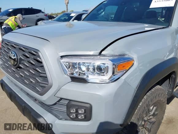 2019 Toyota Tacoma SR с VIN 3TMCZ5AN2KM282555, выставлен на аукционе IAAI как лот 43535063 с пробегом 83 373 миль миль и . История ставок и продаж доступна на DreamBid. Изображение 6.