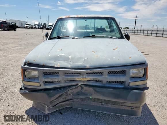 1992 Chevrolet Silverado 1500 с VIN 1GCEC14Z7NZ209430, выставлен на аукционе Copart как лот 65442125 с пробегом 238 311 миль миль и Списание • Salvage title. История ставок и продаж доступна на DreamBid. Изображение 5.