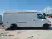 2006 Dodge Sprinter z VIN WD0PD544165880271, wystawiony jako IAAI lot #42138781 z przebiegiem 185 228 mil mil oraz . Historia ofert i sprzedaży dostępna na DreamBid. Obrazek 13.