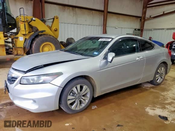 2011 Honda Accord LX-S with VIN 1HGCS1B31BA010751, listed as a Copart auction lot 60549685 with 117,499 mi miles and Salvage title. Bid and sale history available at DreamBid. Image 1.
