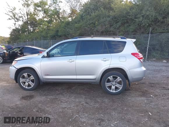 2010 Toyota RAV4 Sport with VIN JTMRK4DV8A5092848, listed as a IAAI auction lot 43461994 with 153,012 mi miles and . Bid and sale history available at DreamBid. Image 15.