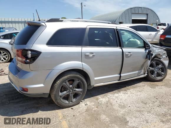 2020 Dodge Journey Crossroad with VIN 3C4PDCGBXLT268637, listed as a Copart auction lot 65683205 with Not provided miles and Salvage title. Bid and sale history available at DreamBid. Image 3.