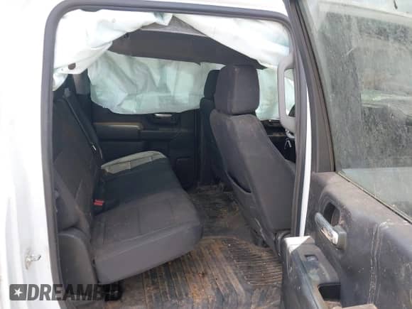 2024 Chevrolet Silverado 2500HD Work Truck z VIN 1GC1YLEY3RF403719, wystawiony jako IAAI lot #42527719 z przebiegiem 35 113 mil mil oraz . Historia ofert i sprzedaży dostępna na DreamBid. Obrazek 8.