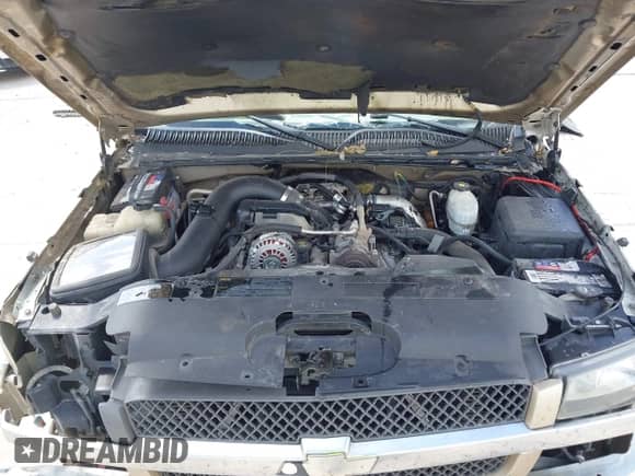 2004 Chevrolet Silverado 2500HD LS with VIN 1GCHK29204E287796, listed as a IAAI auction lot 42839864 with 176,186 mi miles and . Bid and sale history available at DreamBid. Image 10.