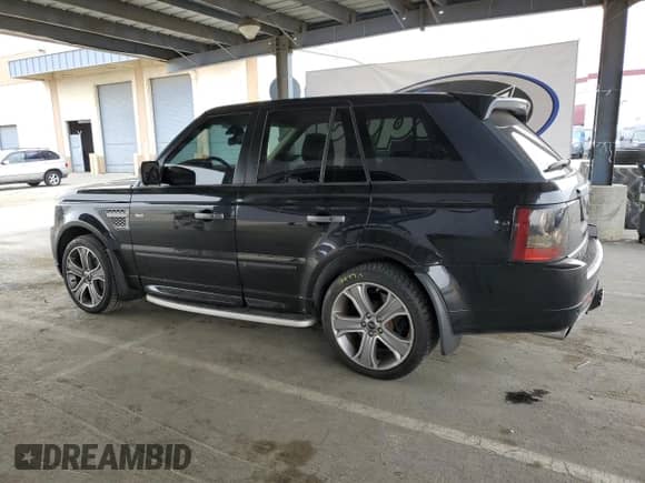2011 Land Rover Range Rover Sport SC z VIN SALSP2E48BA702441, wystawiony jako Copart lot #54228585 z przebiegiem 158 124 mil mil oraz Szkoda całkowita • Salvage title. Historia ofert i sprzedaży dostępna na DreamBid. Obrazek 2.