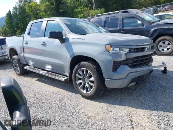 2024 Chevrolet Silverado 1500 RST with VIN 2GCUDEED2R1240604, listed as a IAAI auction lot 43225776 with 19,096 mi miles and . Bid and sale history available at DreamBid. Image 1.