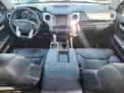 2014 Toyota Tundra Limited z VIN 5TFHY5F11EX349725, wystawiony jako Copart lot #85866175 z przebiegiem 77 583 mil mil oraz Szkoda całkowita • Salvage title. Historia ofert i sprzedaży dostępna na DreamBid. Obrazek 8.