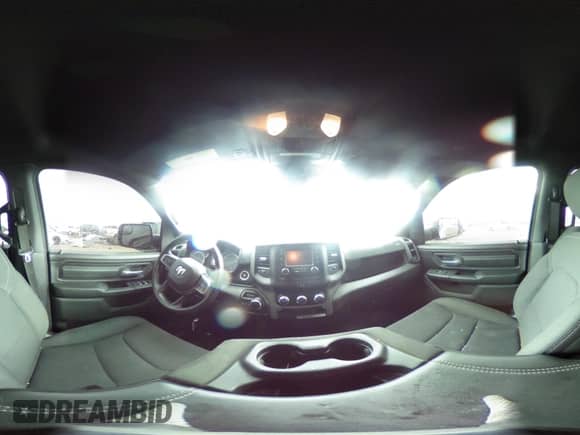 2023 Ram 1500 Tradesman z VIN 1C6RRFCG9PN546423, wystawiony jako IAAI lot #41953444 z przebiegiem 110 457 mil mil oraz . Historia ofert i sprzedaży dostępna na DreamBid. Obrazek 19.