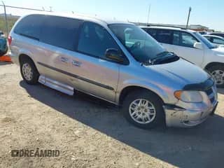 2002 Dodge Caravan Sport with VIN 2B8GP44352R674431, listed as a IAAI auction lot 40952145 with 115,989 mi miles and . Bid and sale history available at DreamBid. Image 1.