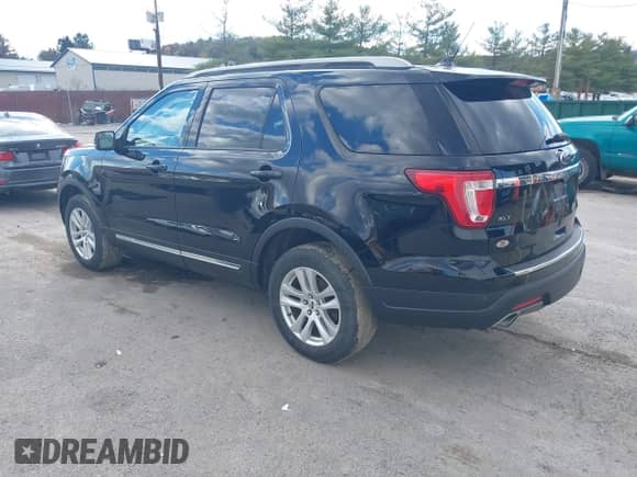 2018 Ford Explorer XLT with VIN 1FM5K8D86JGC80025, listed as a IAAI auction lot 43466697 with 93,264 mi miles and . Bid and sale history available at DreamBid. Image 3.
