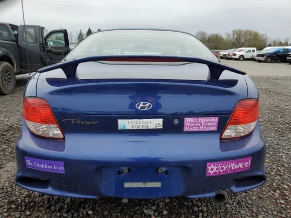 2001 Hyundai Tiburon с VIN KMHJG25F91U250108, выставлен на аукционе Copart как лот 50905795 с пробегом 61 803 миль миль и Списание • Salvage title. История ставок и продаж доступна на DreamBid. Изображение 6.