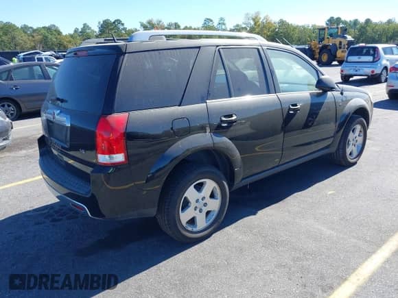 2006 Saturn VUE with VIN 5GZCZ53426S866082, listed as a IAAI auction lot 43520206 with 171,816 mi miles and . Bid and sale history available at DreamBid. Image 4.