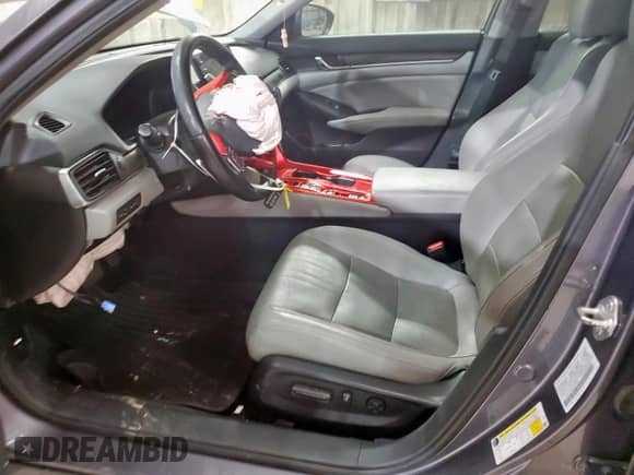2018 Honda Accord Touring z VIN 1HGCV2F96JA001943, wystawiony jako Copart lot #69703545 z przebiegiem 98 175 mil mil oraz Szkoda całkowita • Salvage title. Historia ofert i sprzedaży dostępna na DreamBid. Obrazek 7.