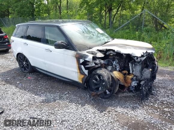 2015 Land Rover Range Rover Sport HSE with VIN SALWR2VF2FA536839, listed as a IAAI auction lot 42641487 with 101,985 mi miles and . Bid and sale history available at DreamBid. Image 1.