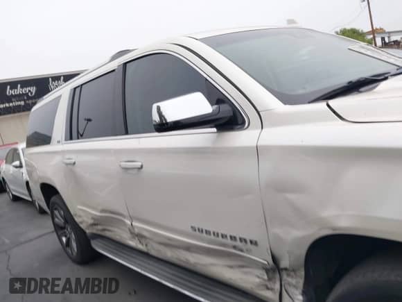 2015 Chevrolet Suburban LTZ с VIN 1GNSCKKC7FR638020, выставлен на аукционе IAAI как лот 42444271 с пробегом 117 670 миль миль и . История ставок и продаж доступна на DreamBid. Изображение 13.