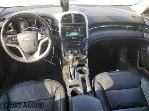 2015 Chevrolet Malibu LTZ with VIN 1G11F5SL4FF305796, listed as a Copart auction lot 62300245 with 118,432 mi miles and Salvage title. Bid and sale history available at DreamBid. Image 8.