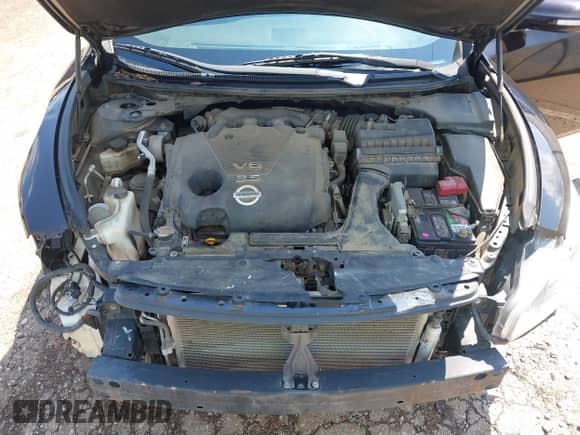 2014 Nissan Maxima SV z VIN 1N4AA5AP1EC476747, wystawiony jako IAAI lot #42981244 z przebiegiem 112 792 mil mil oraz . Historia ofert i sprzedaży dostępna na DreamBid. Obrazek 10.