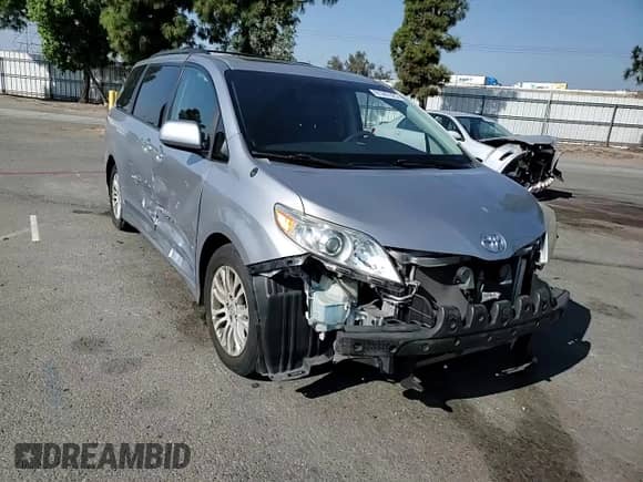 2012 Toyota Sienna SE with VIN 5TDXK3DC0CS189796, listed as a Copart auction lot 81947625 with 213,429 mi miles and Salvage title. Bid and sale history available at DreamBid. Image 15.