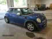 2013 MINI Hardtop with VIN WMWSU3C54DT686969, listed as a Copart auction lot 62160145 with 100,636 mi miles and Clean title. Bid and sale history available at DreamBid. Image 4.