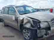 2006 Toyota Highlander with VIN JTEGP21A560108471, listed as a IAAI auction lot 42373219 with 114,580 mi miles and . Bid and sale history available at DreamBid. Image 1.