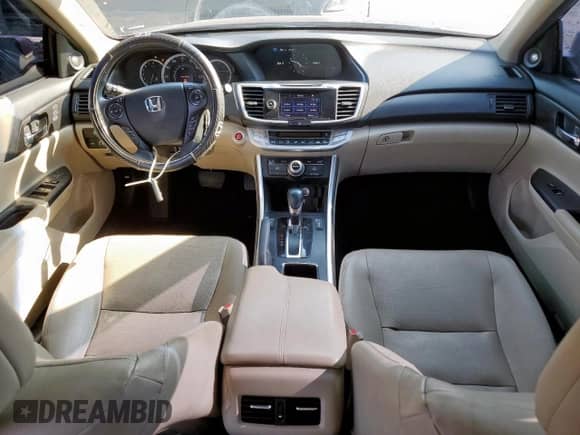 2013 Honda Accord Touring z VIN 1HGCR3F96DA035993, wystawiony jako Copart lot #70842585 z przebiegiem 156 021 mil mil oraz Czysty tytuł • Clean title. Historia ofert i sprzedaży dostępna na DreamBid. Obrazek 8.