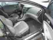 2014 Hyundai Sonata Limited z VIN 5NPEC4AB1EH935770, wystawiony jako IAAI lot #43491629 z przebiegiem 159 047 mil mil oraz . Historia ofert i sprzedaży dostępna na DreamBid. Obrazek 5.