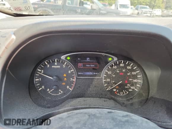 2020 Nissan Pathfinder SV with VIN 5N1DR2BN1LC635593, listed as a Copart auction lot 70936715 with 70,823 mi miles and Salvage title. Bid and sale history available at DreamBid. Image 9.