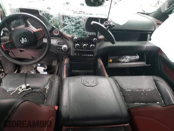 2019 Ram 1500 Rebel z VIN 1C6SRFLT2KN569288, wystawiony jako Copart lot #69744745 z przebiegiem Nie podano mil oraz Szkoda całkowita • Salvage title. Historia ofert i sprzedaży dostępna na DreamBid. Obrazek 8.