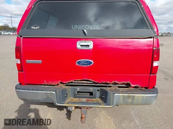 2005 Ford F-150 XLT z VIN 1FTPX14535FB27979, wystawiony jako IAAI lot #43528304 z przebiegiem 344 710 mil mil oraz . Historia ofert i sprzedaży dostępna na DreamBid. Obrazek 6.