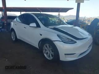 2021 Tesla Model Y Long Range с VIN 5YJYGDEE2MF161838, выставлен на аукционе IAAI как лот 43250955 с пробегом 97 847 миль миль и . История ставок и продаж доступна на DreamBid. Изображение 1.