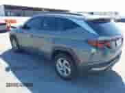 2024 Hyundai Tucson SEL z VIN 5NMJBCDE9RH296896, wystawiony jako IAAI lot #43125329 z przebiegiem 90 264 mil mil oraz . Historia ofert i sprzedaży dostępna na DreamBid. Obrazek 3.