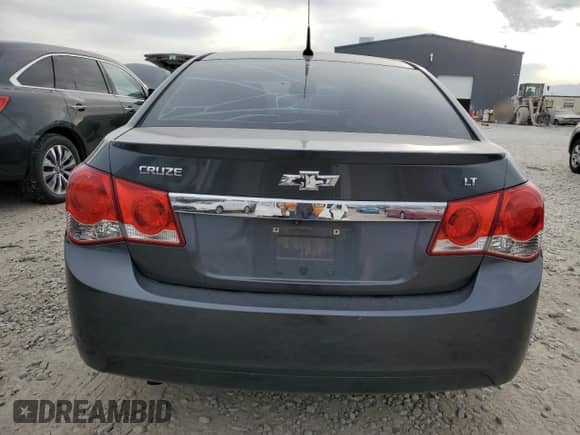 2013 Chevrolet Cruze 1LT z VIN 1G1PC5SB8D7149330, wystawiony jako Copart lot #81519235 z przebiegiem 155 962 mil mil oraz Czysty tytuł • Clean title. Historia ofert i sprzedaży dostępna na DreamBid. Obrazek 6.