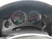 2007 Chevrolet Silverado 2500HD 2LT z VIN 1GCHK23697F504854, wystawiony jako Copart lot #58057985 z przebiegiem 269 143 mil mil oraz Szkoda całkowita • Salvage title. Historia ofert i sprzedaży dostępna na DreamBid. Obrazek 9.