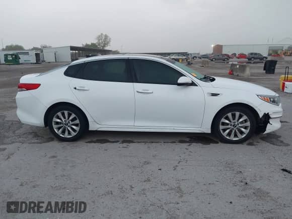 2016 Kia Optima EX с VIN 5XXGU4L37GG094113, выставлен на аукционе IAAI как лот 43539804 с пробегом 166 162 миль миль и . История ставок и продаж доступна на DreamBid. Изображение 13.